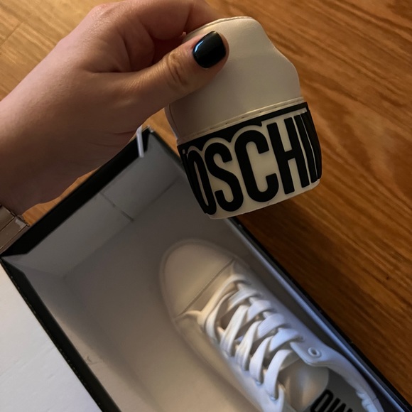 Moschino leather sneakers - Picture 7 of 11